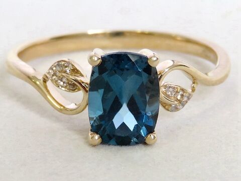 9k Yellow Gold 1.8ct London Blue Topaz & White Sapphire Ring