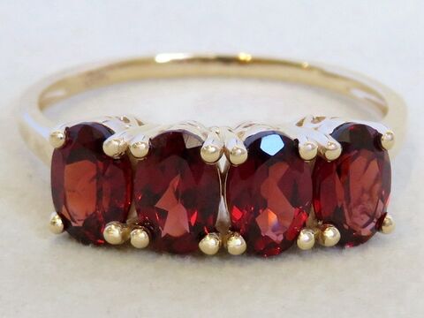 2.4ct Garnet Ring in 9k Yellow Gold