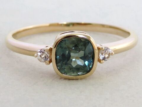 Teal Sapphire & White Sapphire 3-Stone Ring in 9k Yellow Gold