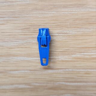 #3 bright blue zipper pull
