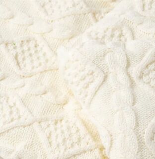 Pattern cream knit