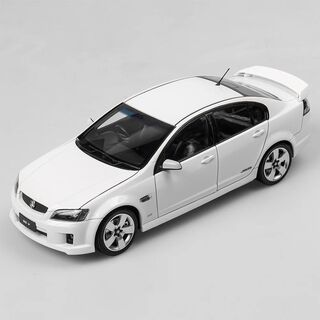 Holden VE Commodore SS V - Heron White - Authentic Collectables 1/18