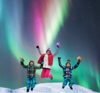 Click click your pic under the northern lights this winter!