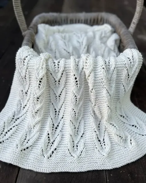 Willow Blanket - Knitting Pattern