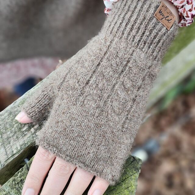 Wyld Fingerless Mittens - Pihepe