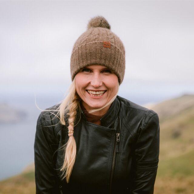 Wyld Cosy Hat with Pompom