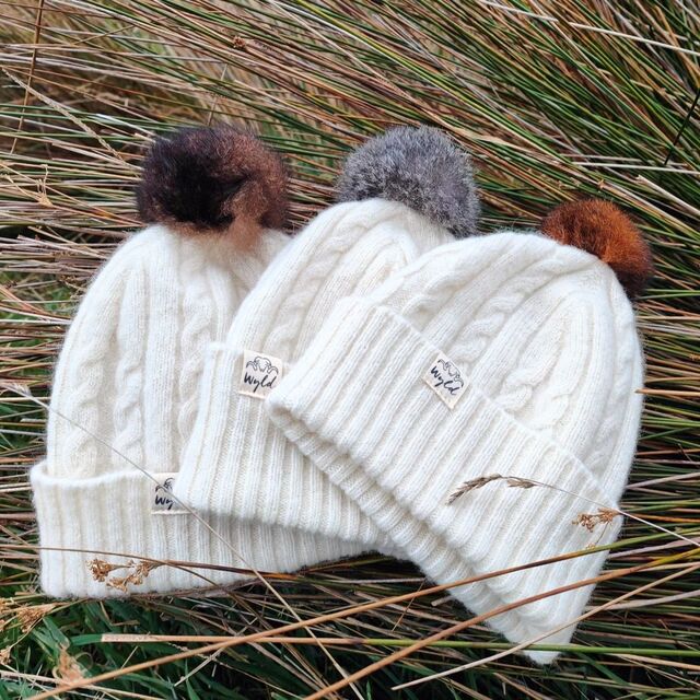Bohepe Cosy Hat with Pompom