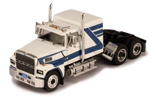 1/64 1978 Ford LTL 9000 (White)